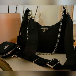 Prada Re-Edition 2005 Shoulder bag